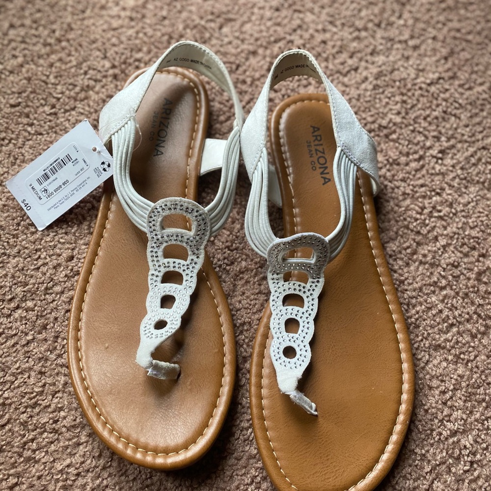 Arizona sandals size 9 new